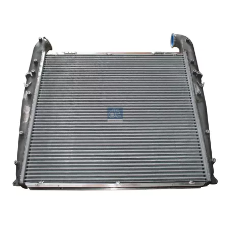 Radiateur à air, L: 825 mm, W: 795 mm, T: 65 mm Pour Scania 4-Serie, E2011, P96 - 10570467 - 10570472 - 10570476 - 10570479