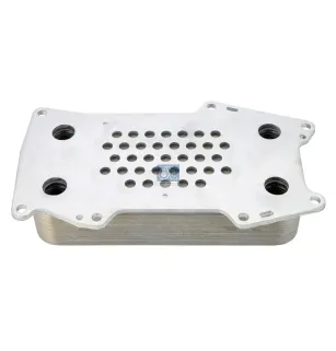 Radiateur d'huile Pour Volvo FE, FL - Renault Midlum - 04258279 - 04915398 - F737200510011 - 7421695993 - 20511773.