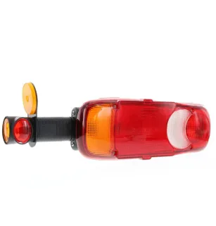 LC5T - Left rear light, Clearance light, conn AMP 1.5 rear vignal 153700