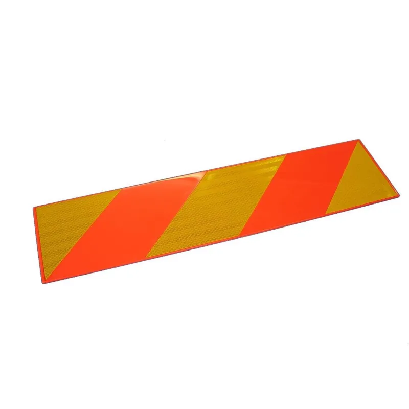 R70 - 2 Placas ECE 70/01 plástico 566 x 132 VIGNAL D14535 R70 - 2 Placas ECE 70/01 plástico 566 x 132 VIGNAL D14535
