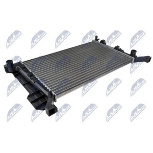 Radiateur MERCEDES CLASSE A W 169 -04-- A 150 - A1695000303