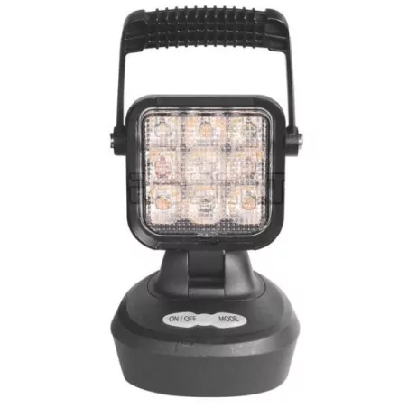 Phare de travail carré 9 Leds - Magnétique - RECHARGEABLE - L 103 x H 201 x Ep base 105 mm