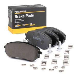 Plaquettes de frein MERCEDES-BENZ 4704205300, A4704205300, D10605JU0A